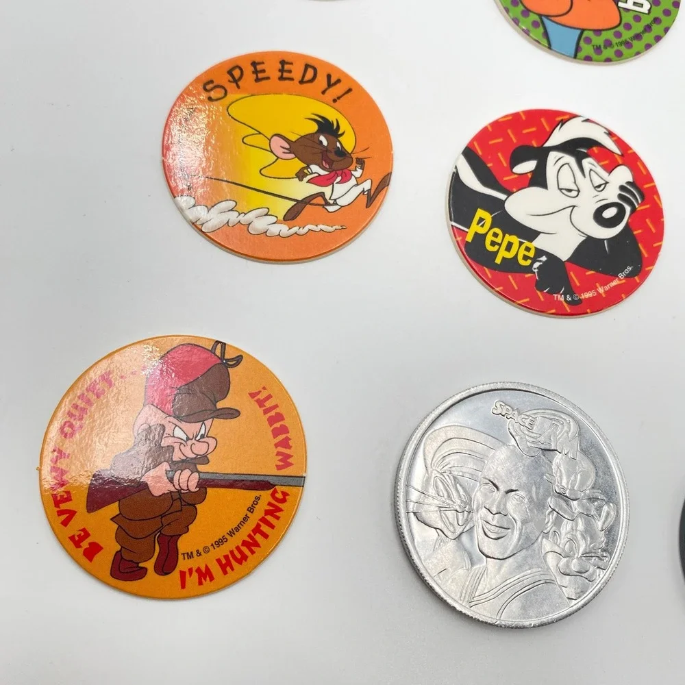 Vintage 1995 Looney Tunes Warner Bros Toon Tumblers Pogs Milkcaps Slammers lot 9